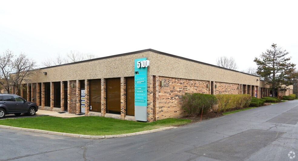 5100 Newport Dr, Rolling Meadows, IL for sale - Primary Photo - Image 1 of 7