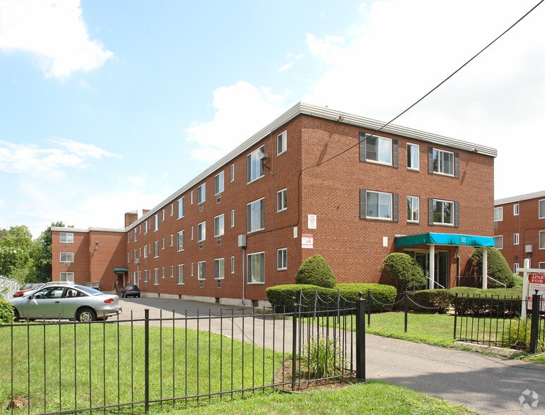 30-50 Forest St, Hartford, CT à vendre - Photo du bâtiment - Image 2 de 9