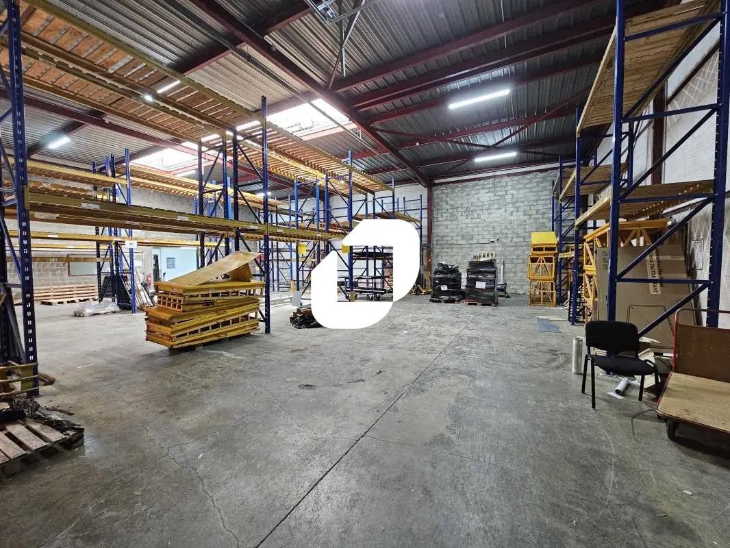 186-188 Allée Des Erables, Villepinte for lease Interior Photo- Image 1 of 9