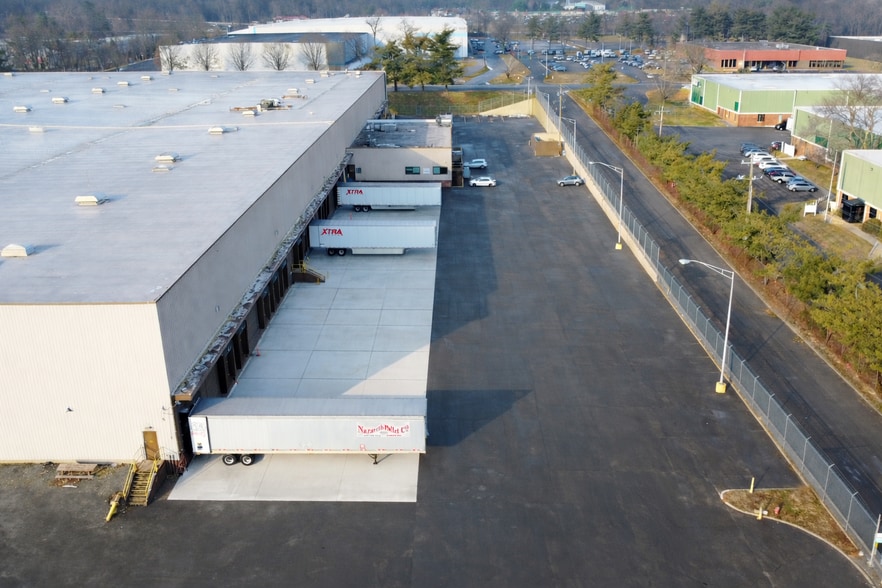 905 Wheeler Way, Langhorne, PA for lease - Building Photo - Image 3 of 7