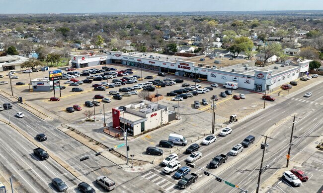 Plus de détails pour 2248-2314 W Illinois Ave, Dallas, TX - Commerce de détail à louer