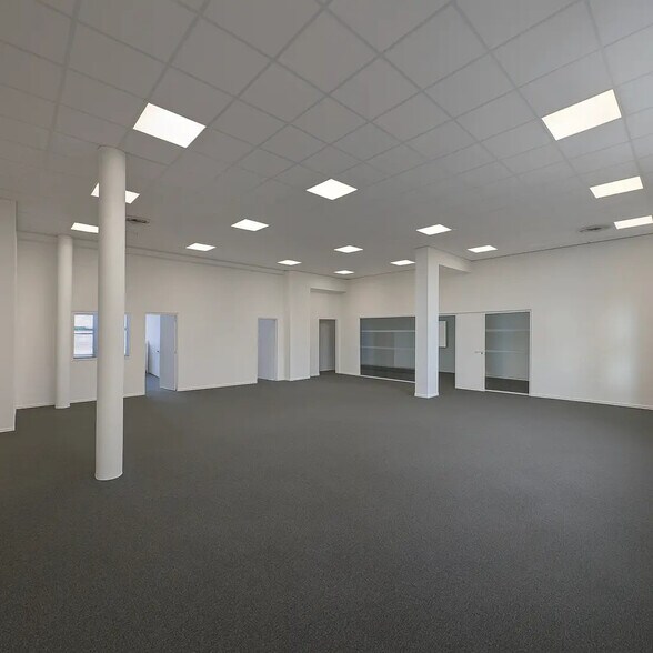 Rue Des Docks Rémois, Bétheny for sale - Interior Photo - Image 2 of 7