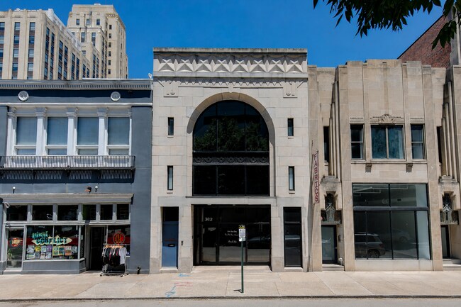 Plus de détails pour 302 E Grace St, Richmond, VA - Commerce de détail à vendre