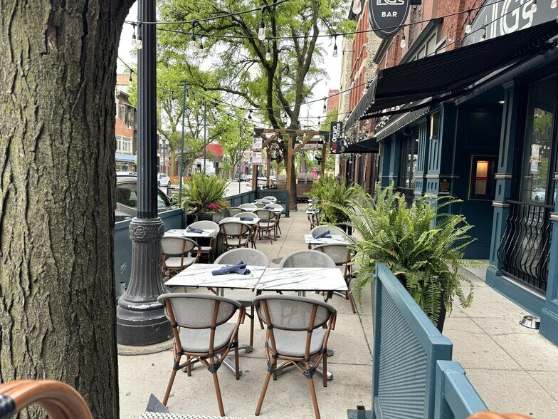 1525 N Wells St, Chicago, IL à louer - Photo du bâtiment - Image 2 de 13