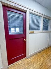 1020 Cedar Ave, St Charles, IL for lease Interior Photo- Image 1 of 4