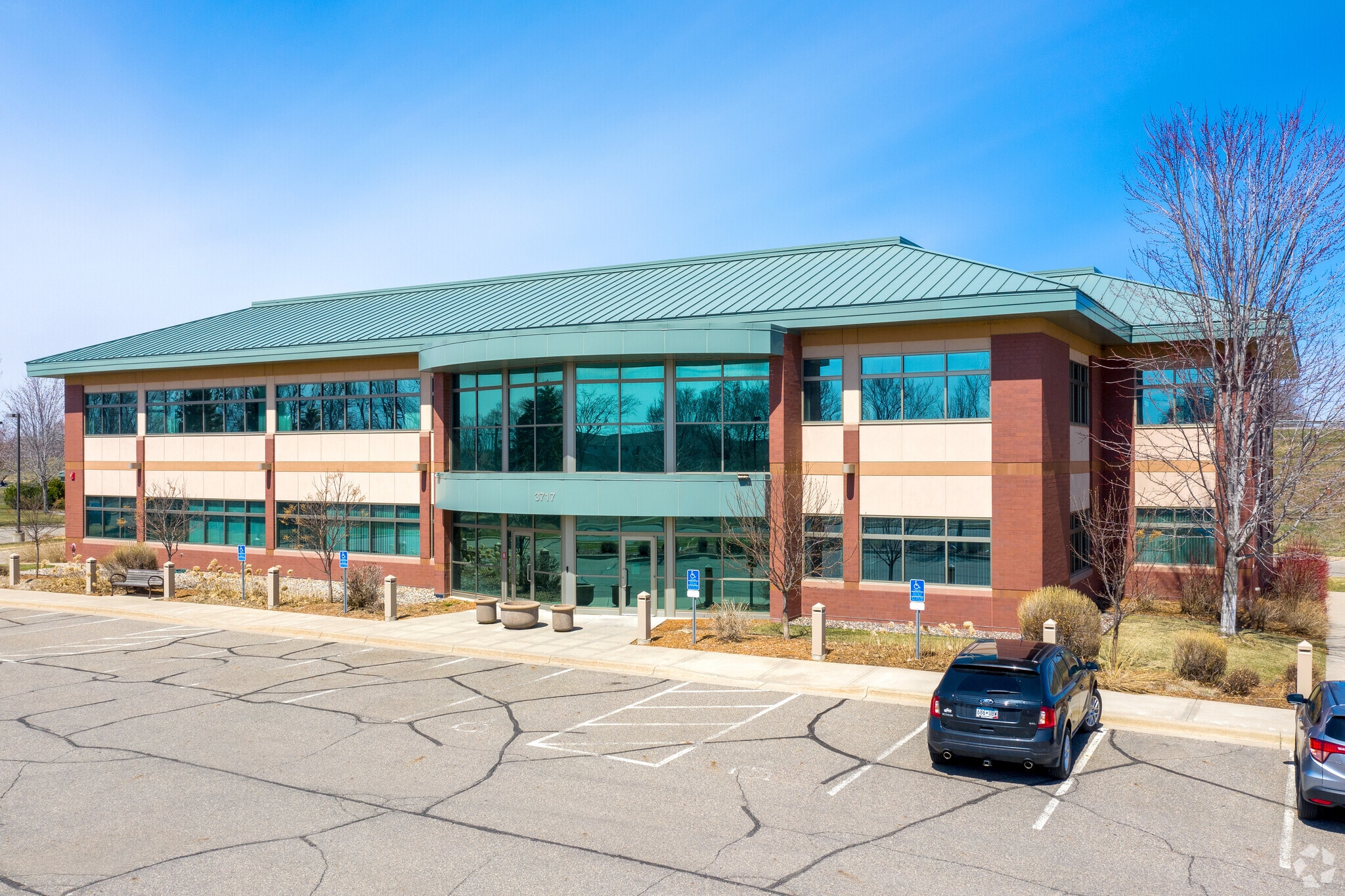 3717 23rd St S, Saint Cloud, MN for lease Primary Photo- Image 1 of 28