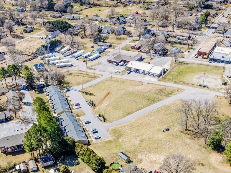 125 1st Avenue Dr SE, Taylorsville, NC à vendre - Photo du bâtiment - Image 3 de 40