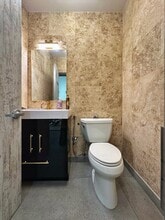 1525 Neptune Ave, Brooklyn, NY à louer Photo intérieure- Image 2 de 10