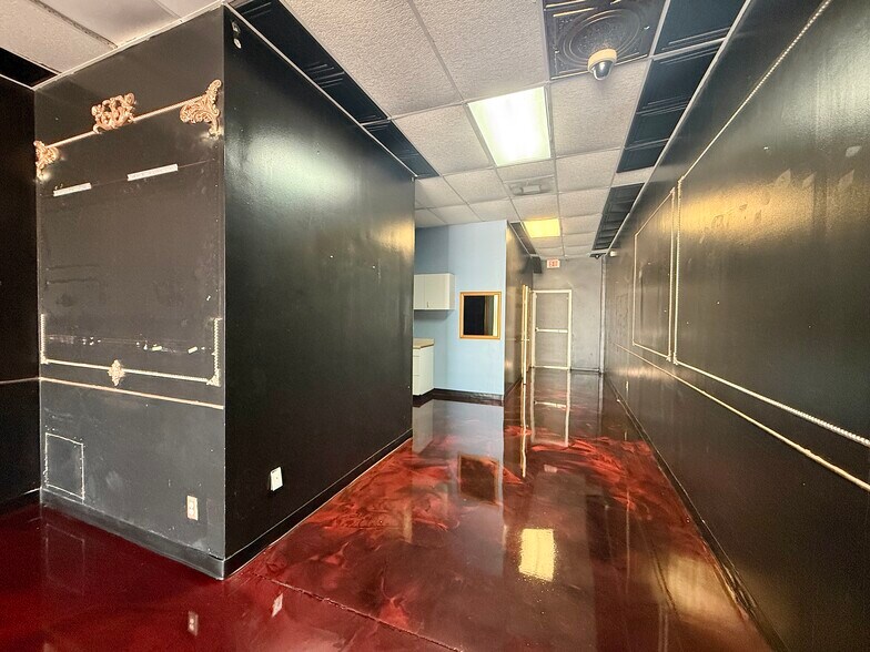 12637-12641 Westheimer Rd, Houston, TX à louer - Photo du bâtiment - Image 3 de 9