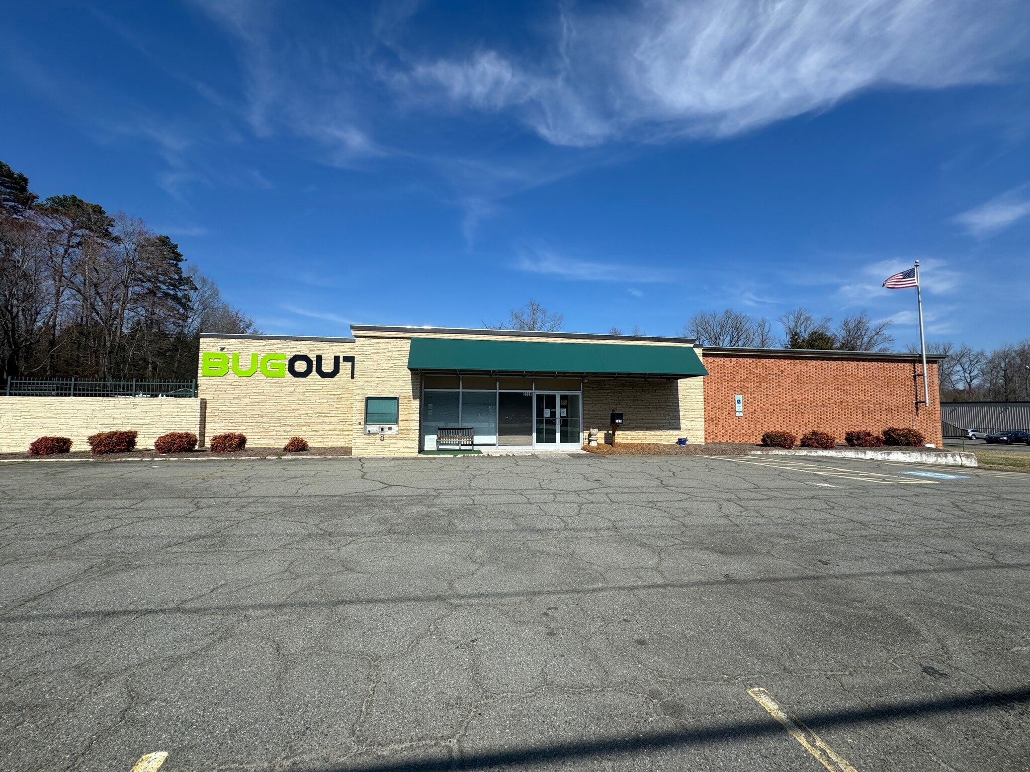 3831 Reynolda Rd, Winston-Salem, NC for lease Primary Photo- Image 1 of 24