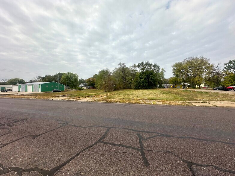 2517-2521 SW Adams Street portefeuille de 2 propriétés à vendre sur LoopNet.ca - Photo du bâtiment - Image 2 de 6