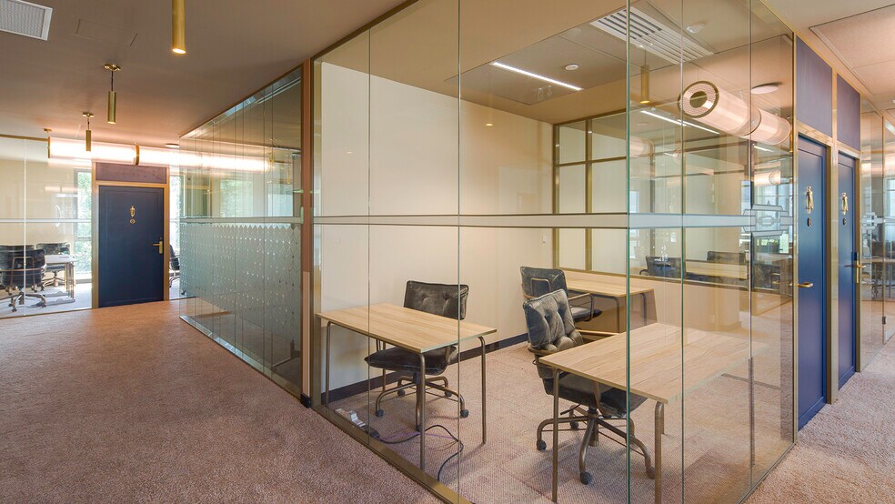 Bureau dans Grenoble à louer - Photo du bâtiment - Image 3 de 10