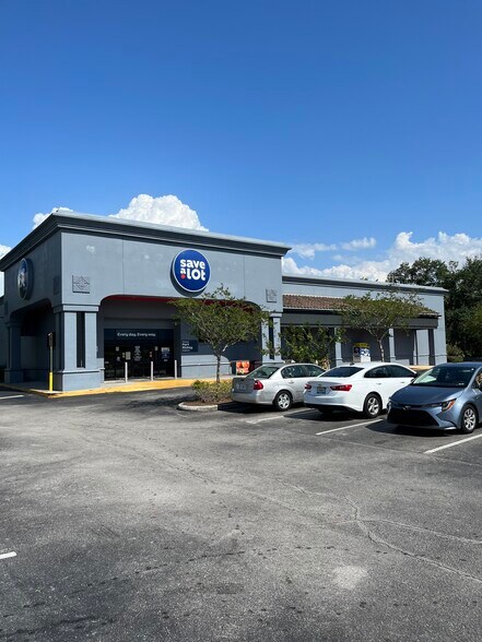 9332 Us Highway 19, Port Richey, FL à vendre - Photo du bâtiment - Image 2 de 5