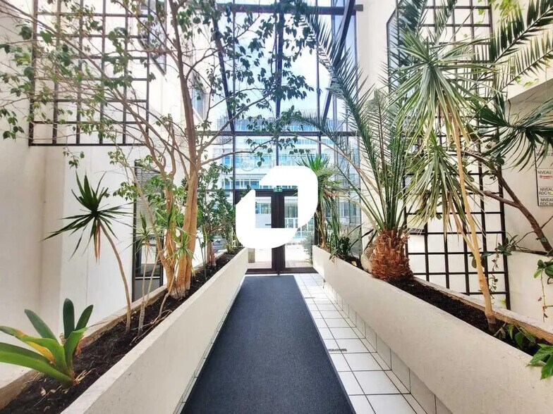 79-81 Rue Pierre Sémard, Châtillon à louer - Photo du bâtiment - Image 2 de 15