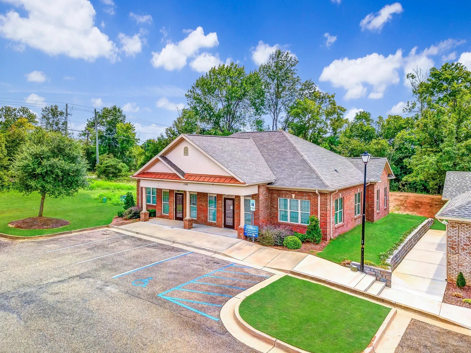 3188 Parliament Cir, Montgomery, AL for lease Building Photo- Image 1 of 4