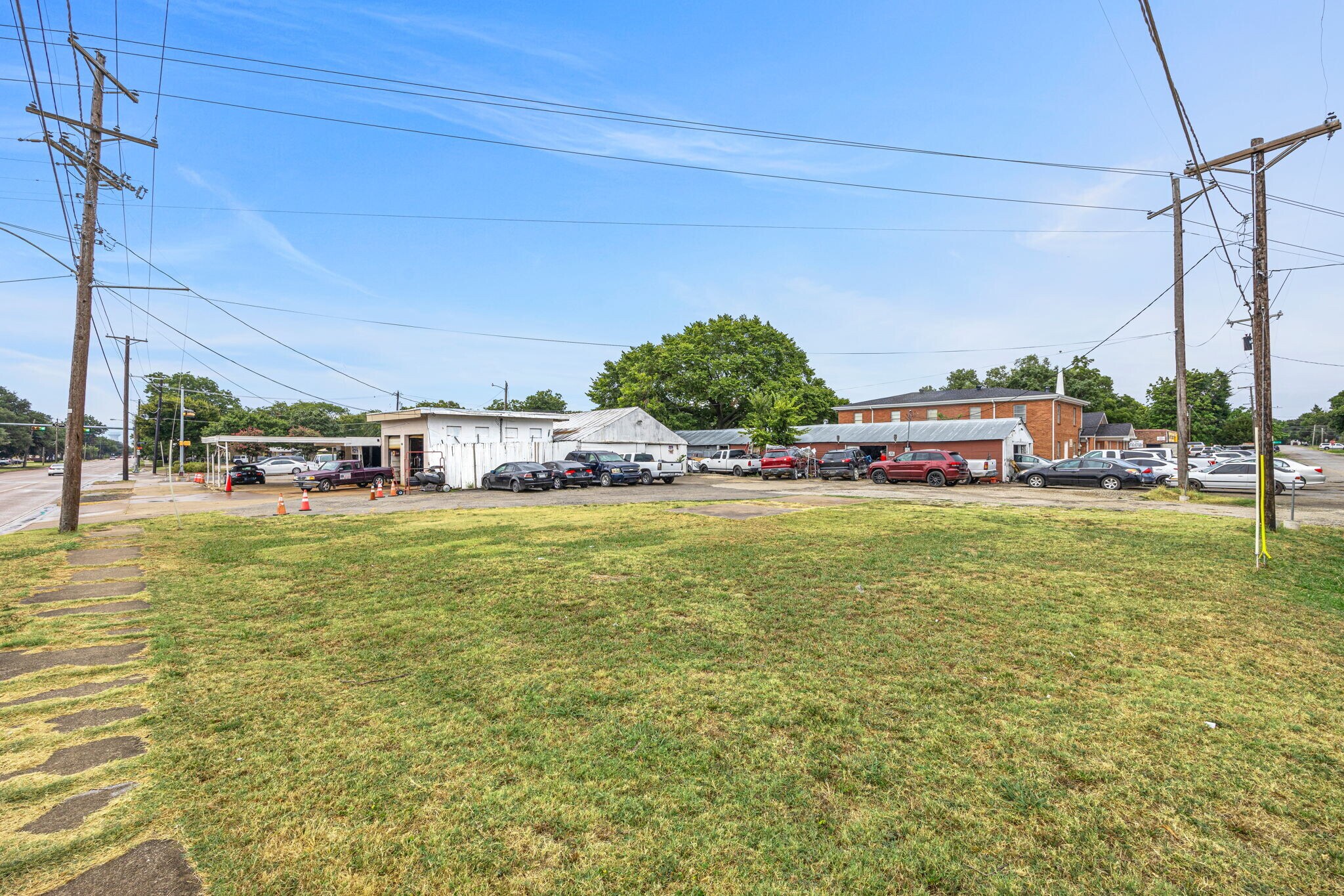 508 W Avenue D, Garland, TX à vendre Photo du bâtiment- Image 1 de 6