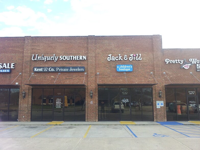 4347 High St, Zachary, LA à louer - Photo du bâtiment - Image 3 de 8