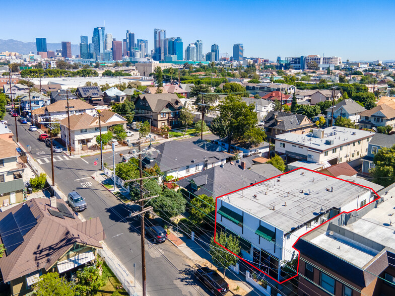 2112 Toberman St, Los Angeles, CA à vendre - Photo du bâtiment - Image 2 de 17