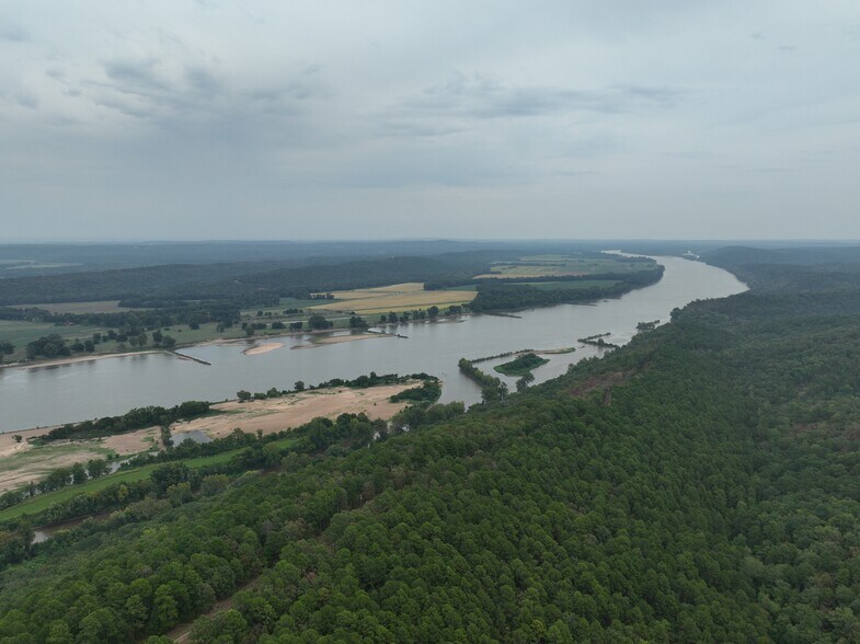 000 Pallisades Drive, Bigelow, AR à vendre - Photo du bâtiment - Image 3 de 6