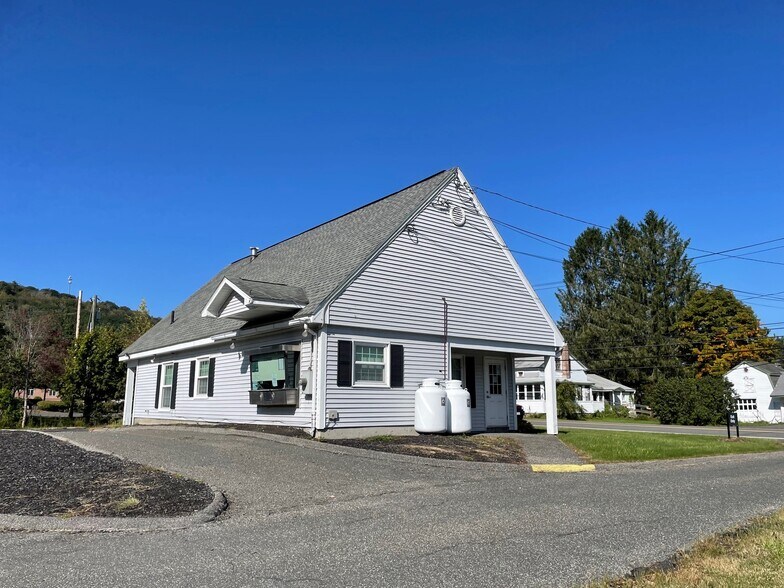 30 E Otis Rd, Otis, MA à louer - Photo du bâtiment - Image 3 de 8