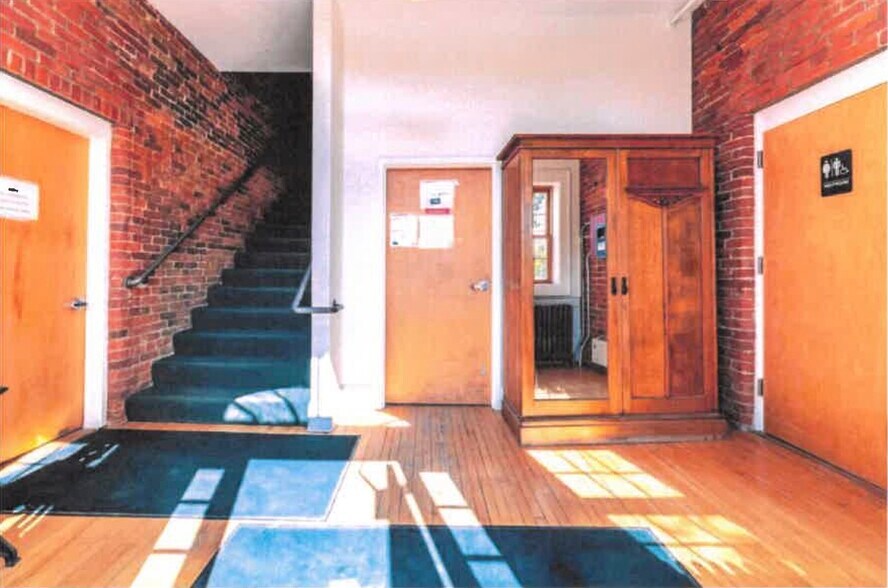 190 Hanover St, Lebanon, NH à louer - Photo intérieure - Image 3 de 13