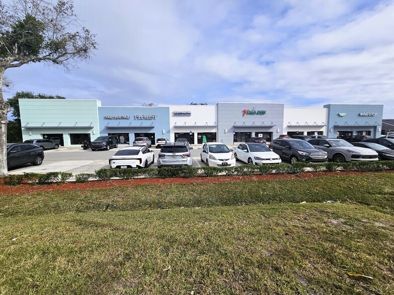 1570-1586 US Highway 1 S, Saint Augustine, FL à louer - Photo du bâtiment - Image 3 de 10