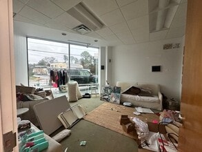 2716 Piedmont Rd NE, Atlanta, GA for lease Interior Photo- Image 2 of 5