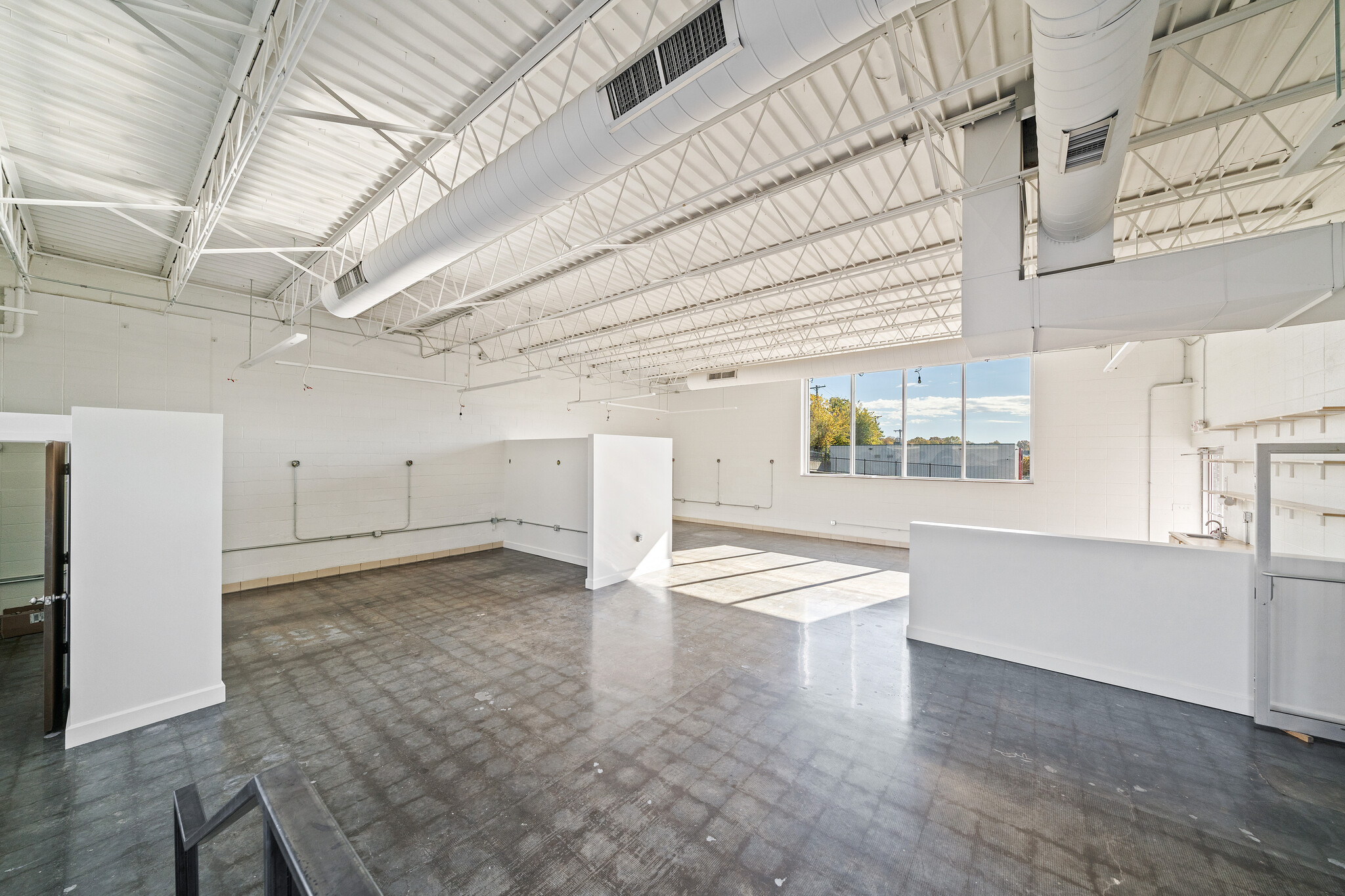 6145 Troost Ave, Kansas City, MO for sale Interior Photo- Image 1 of 6