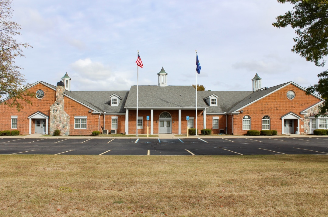 3777 Eighteen Mile Rd, Sterling Heights, MI for lease Primary Photo- Image 1 of 7