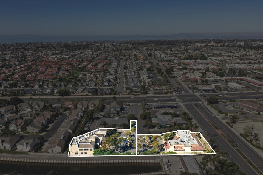 Huntington Beach Portfolio portfolio of 2 properties for sale on LoopNet.ca - Building Photo - Image 2 of 13