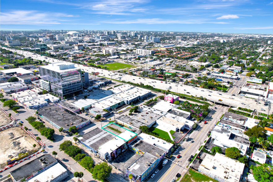 523 NW 28th St, Miami, FL for sale - Building Photo - Image 1 of 3