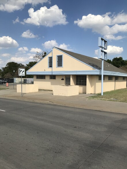 2506 S Lancaster Rd, Dallas, TX for sale - Building Photo - Image 1 of 1