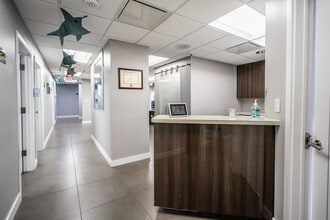 7600 SW 57th Ave, Miami, FL for lease Interior Photo- Image 2 of 21