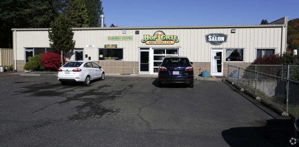 161-165 N Main St, Banks, OR for lease - Building Photo - Image 2 of 4