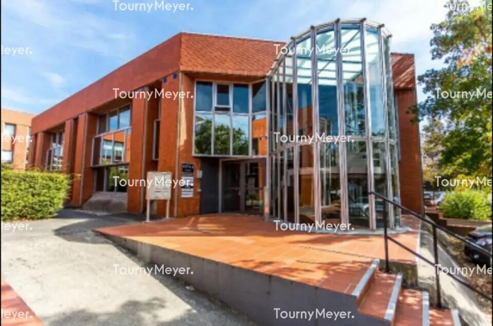 Office in Labège for lease Building Photo- Image 1 of 4