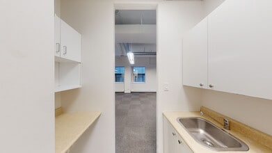 111 Peter St, Toronto, ON à louer Photo intérieure- Image 2 de 14