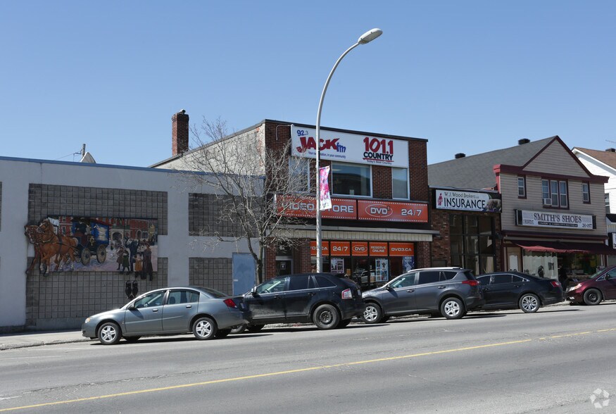 8 Beckwith St N, Smiths Falls, ON à vendre - Photo du bâtiment - Image 2 de 2