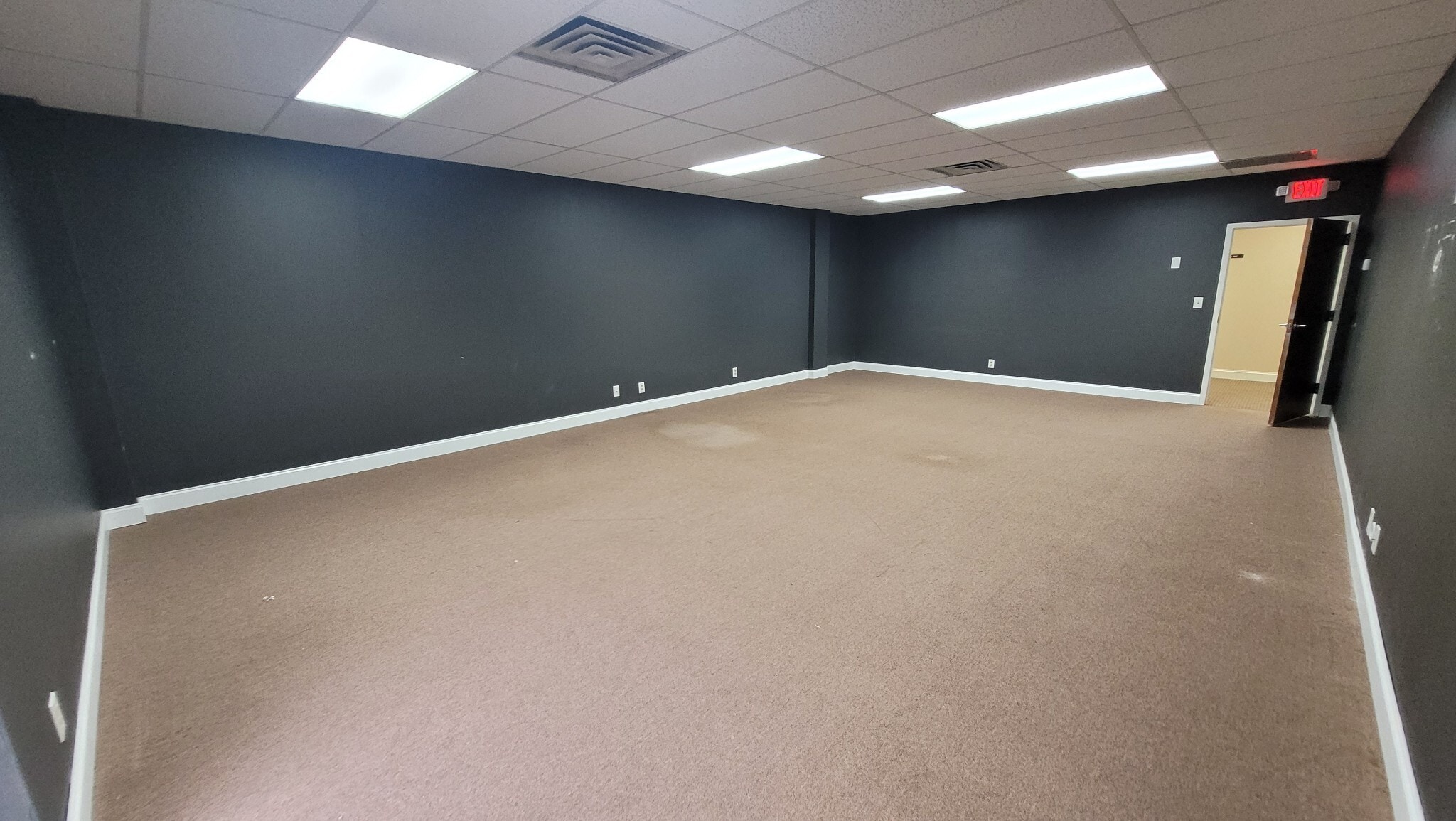 138 Park Ave, Winder, GA for lease Interior Photo- Image 1 of 2