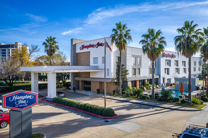 12909 Northwest Freeway, Houston, TX à vendre - Photo du bâtiment - Image 1 de 1