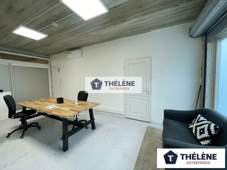 Office in Saint-Gély-du-Fesc for lease - Building Photo - Image 3 of 12