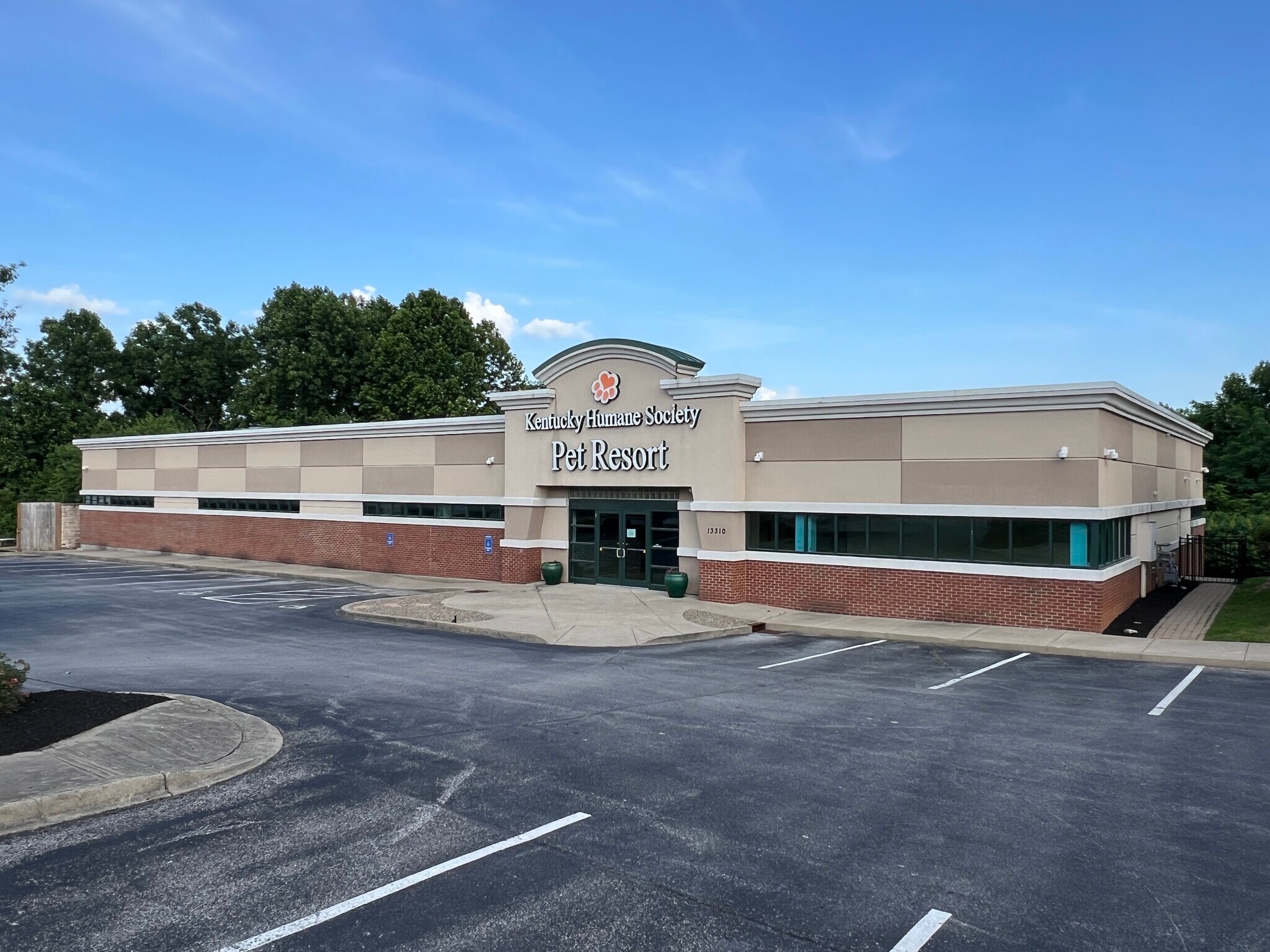 13300-13310 Magisterial Dr, Louisville, KY for lease Building Photo- Image 1 of 6