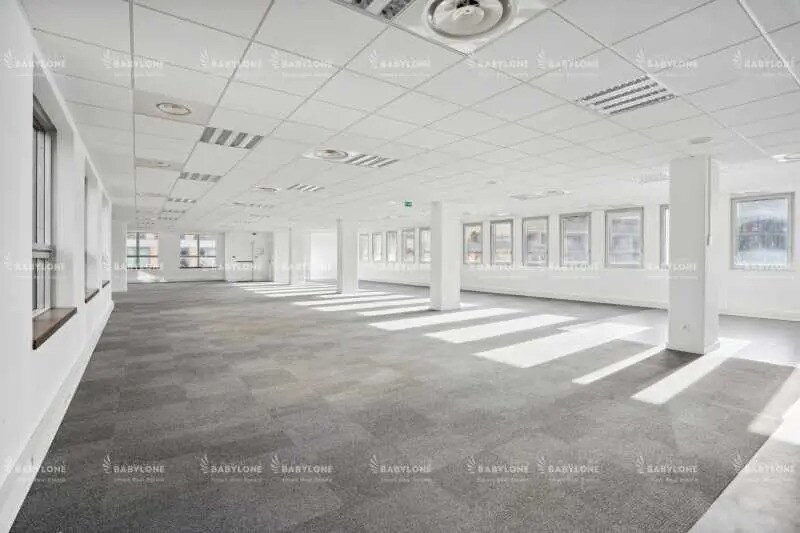 Office in Montreuil for lease - Interior Photo - Image 1 of 6