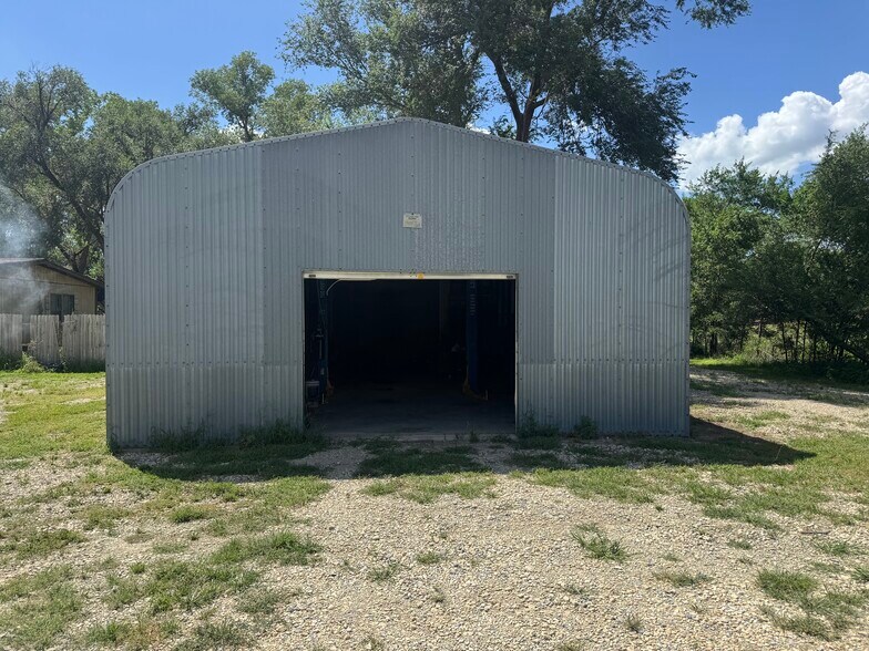 5155 Ridge rd, Wichita, KS à vendre - Photo du bâtiment - Image 2 de 8