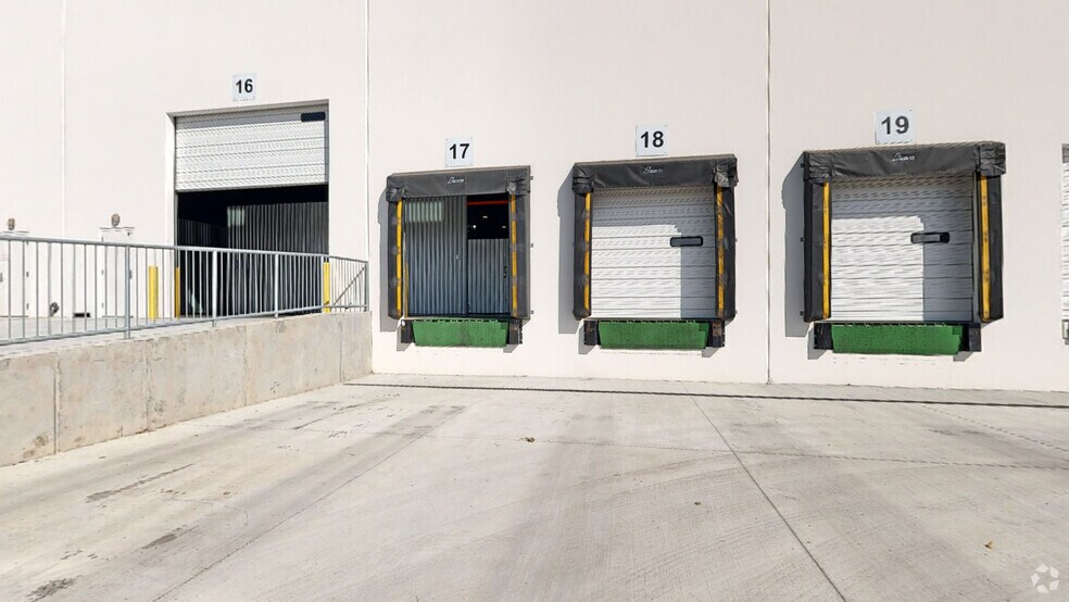 485 N Jimmy Doolittle Rd, Salt Lake City, UT à louer - Numérisation 3D de Matterport - Image 3 de 25