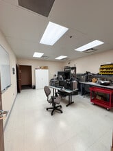 5001 Indian School Rd NE, Albuquerque, NM for lease Interior Photo- Image 1 of 5