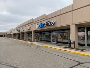 2602-2646 Colonel Glenn Hwy, Beavercreek, OH for lease Building Photo- Image 1 of 1