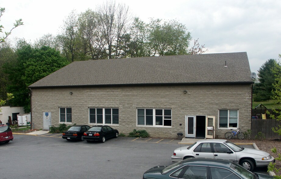 27 Columbus Ave, Mount Kisco, NY for lease - Construction Photo - Image 1 of 3