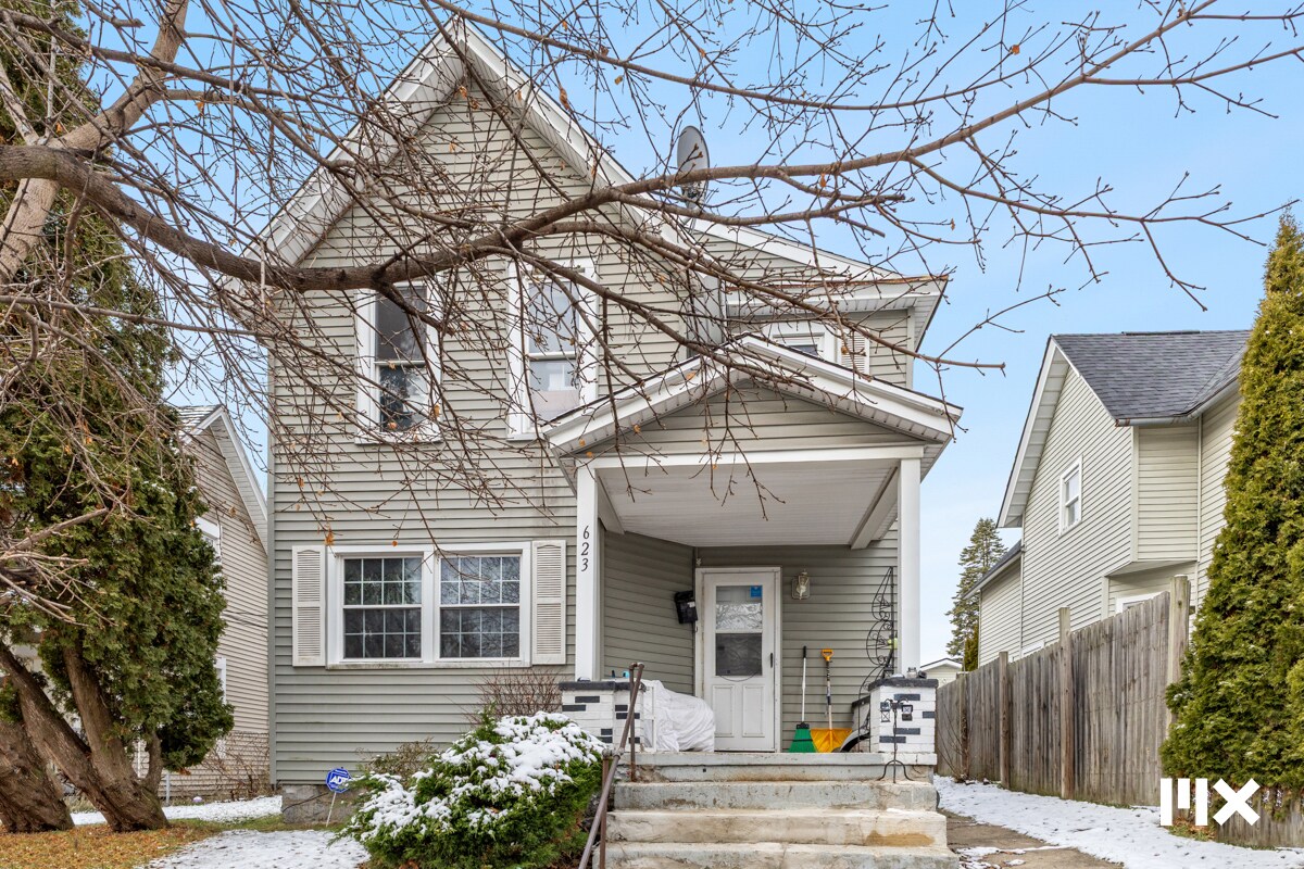 623 Lane Ave NW, Grand Rapids, MI à vendre Photo principale- Image 1 de 2