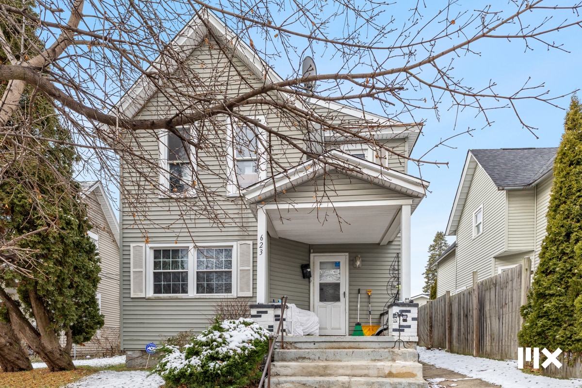 623 Lane Ave NW, Grand Rapids, MI for sale Primary Photo- Image 1 of 2