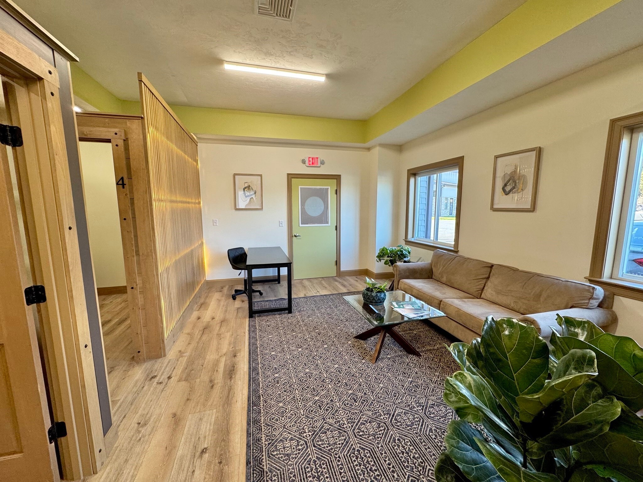 54 Holman Rd, Plymouth, MA for lease Interior Photo- Image 1 of 30